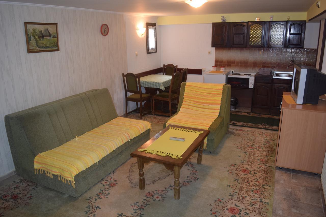 Bozovic Mv Apartments Zlatibor Exteriör bild